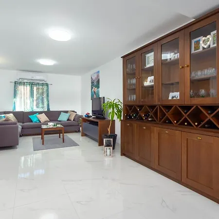 Stars Hill With Heating Pool And Jacuzzi - Makarska Villa *