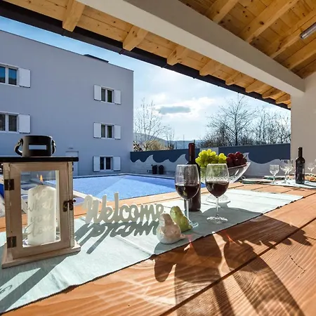 Stars Hill With Heating Pool And Jacuzzi - Makarska *