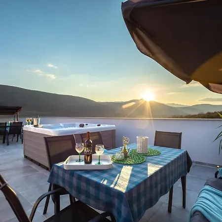 Villa Stars Hill With Heating Pool And Jacuzzi - Makarska Slivno (Split-Dalmatia)