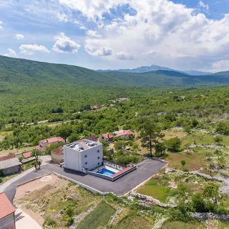 Stars Hill With Heating Pool And Jacuzzi - Makarska Villa