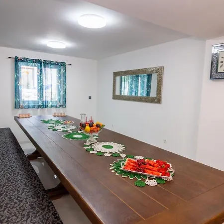 Stars Hill With Heating Pool And Jacuzzi - Makarska Villa