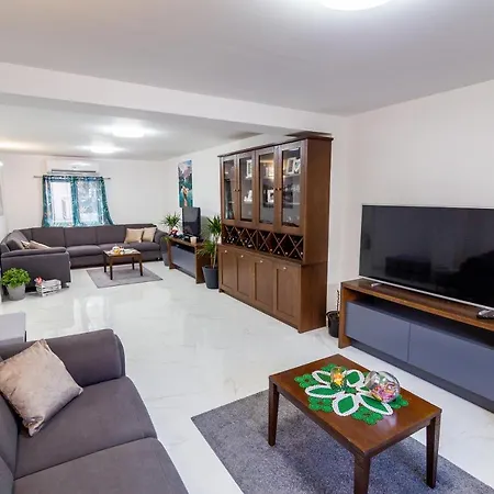 Stars Hill With Heating Pool And Jacuzzi - Makarska Villa Slivno (Split-Dalmatia)